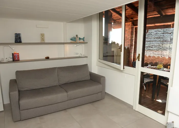 Open Space Fronte Apartament *