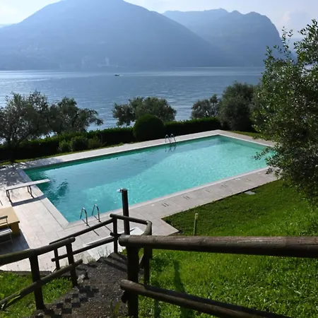 Open Space Fronte Monte Isola